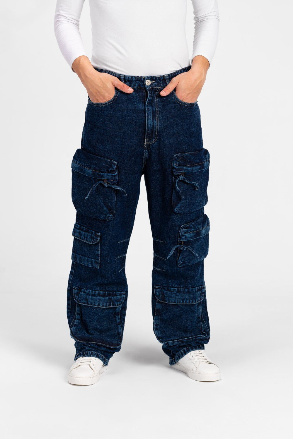 بنطلون جينز كارجو رجالي بجيوب عصرية مصنوع من مادة مريحة