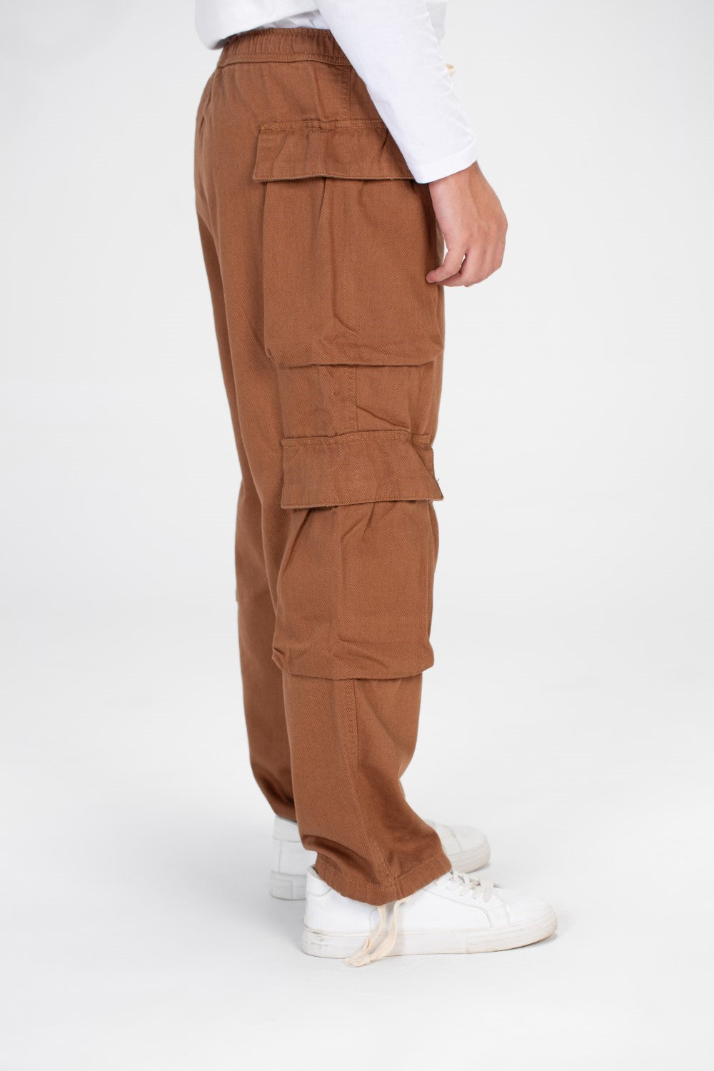 بنطلون رجالي من قماش الجبردين المرن مع خصر مطاطي وجيوب جانبية