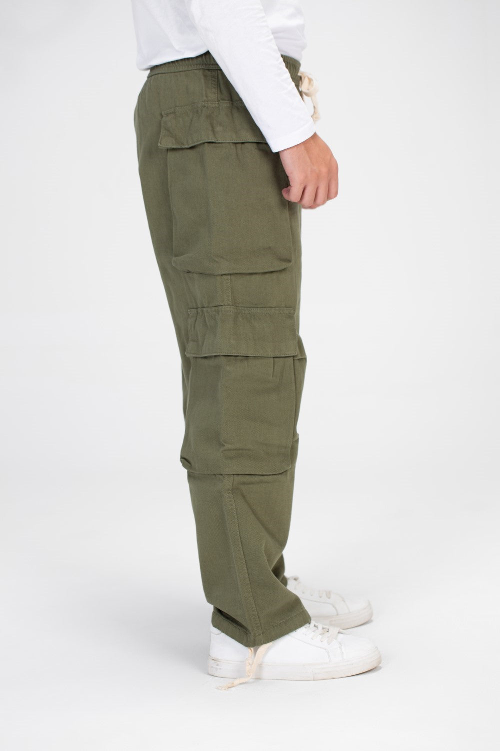 بنطلون رجالي من قماش الجبردين المرن مع خصر مطاطي وجيوب جانبية