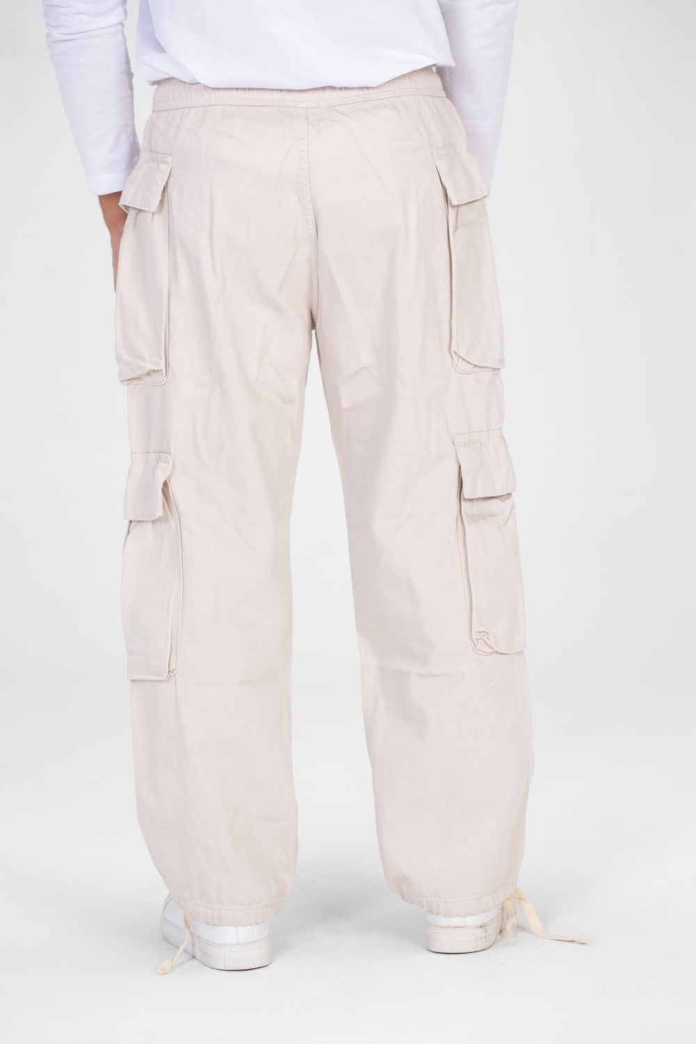 بنطلون رجالي من قماش الجبردين المرن مع خصر مطاطي وجيوب جانبية