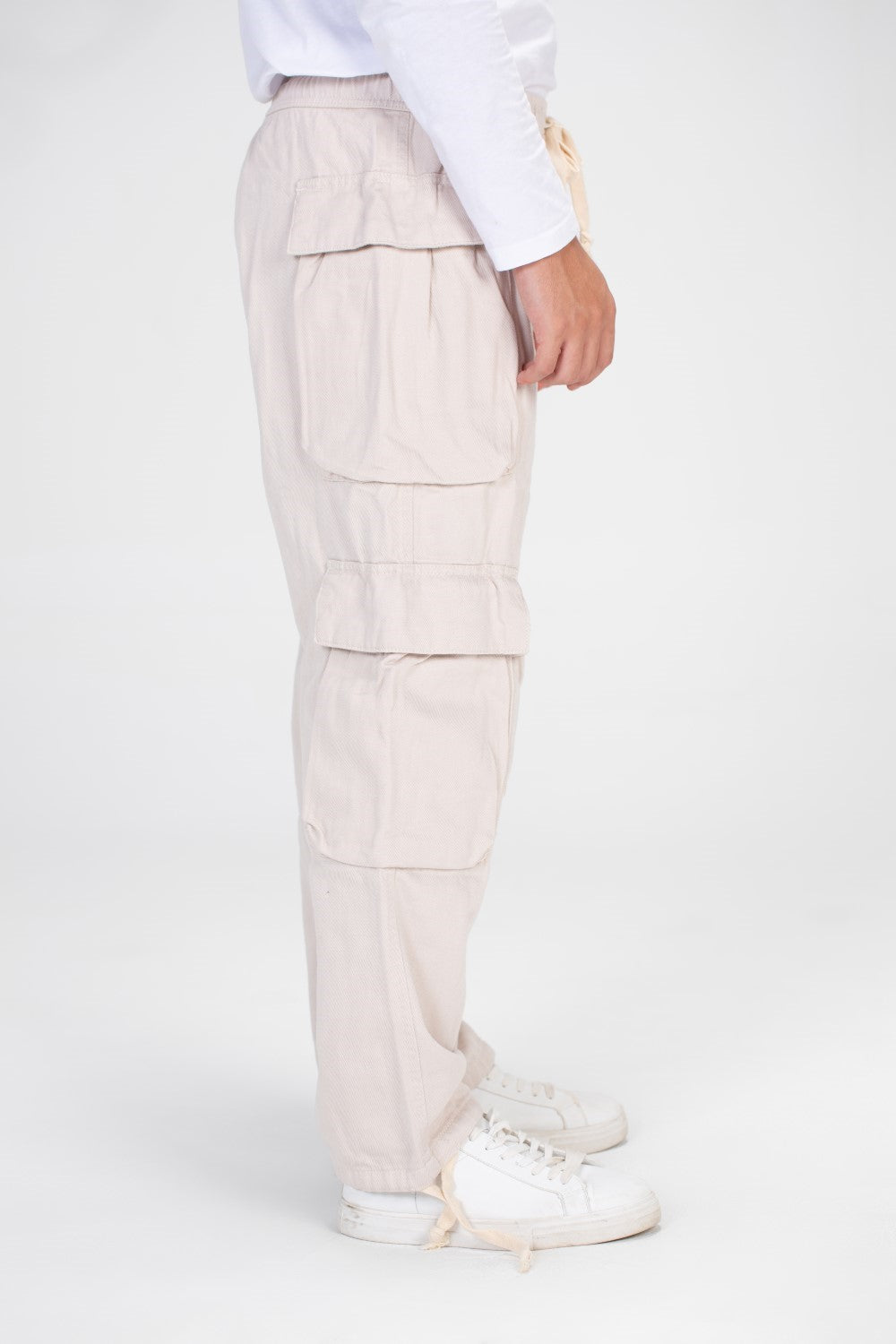 بنطلون رجالي من قماش الجبردين المرن مع خصر مطاطي وجيوب جانبية