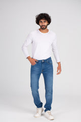 بنطلون جينز رجالي بقصة ضيقة وخمسة جيوب وتفاصيل مستعملة