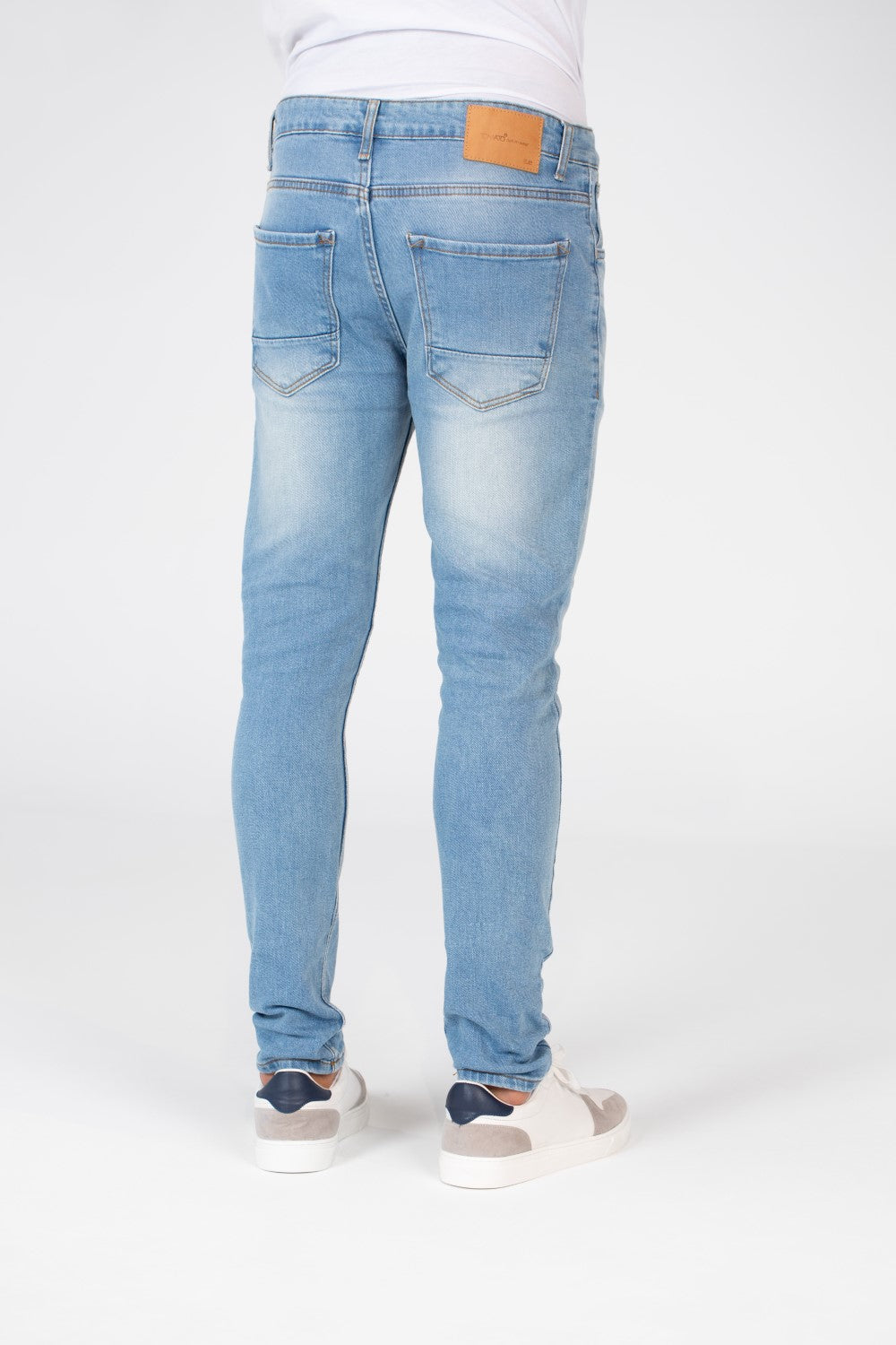 Men's Slim Fit Used Jeans Pants With Badge Tomato On The Back