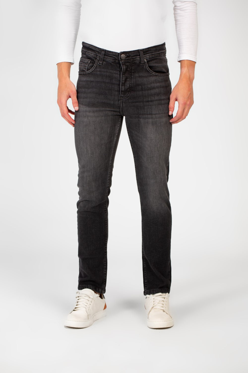 بنطلون جينز رجالي مستعمل بقصّة Slim Fit وخمسة جيوب