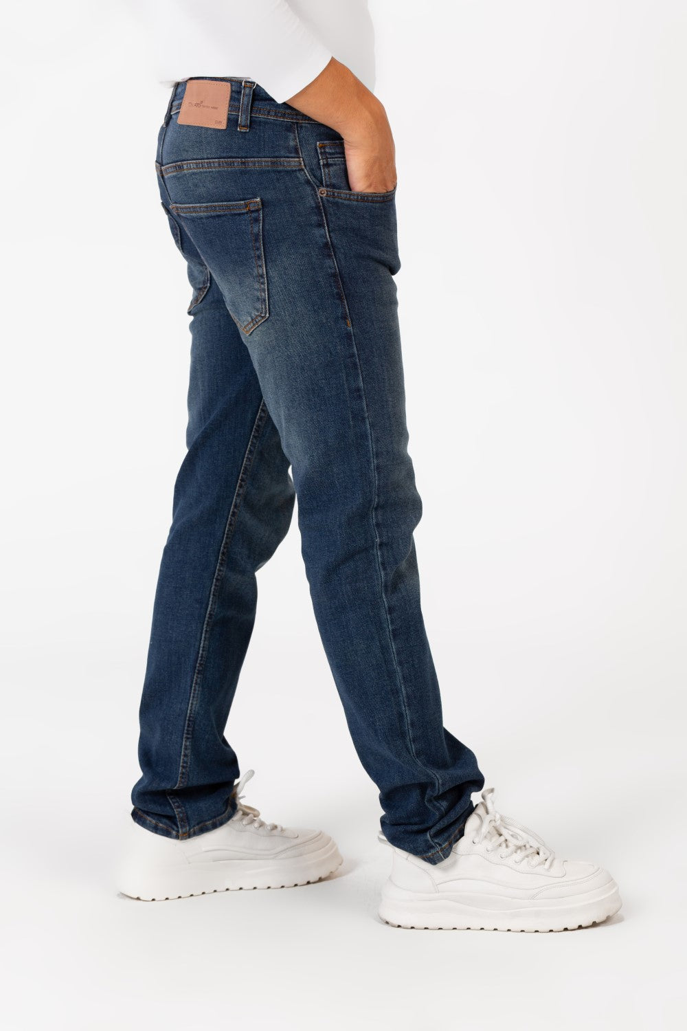 Men's Tomato Regular Fit Jeans Pants With Pockets In Relaxed Cut