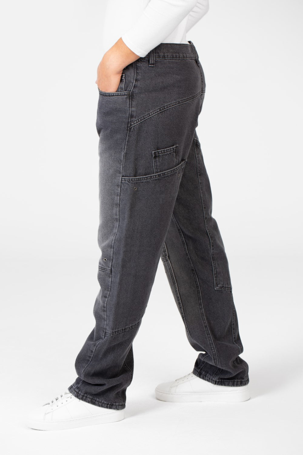 Men's Cargo Jeans Pants With A Modern Cut And Basic Details