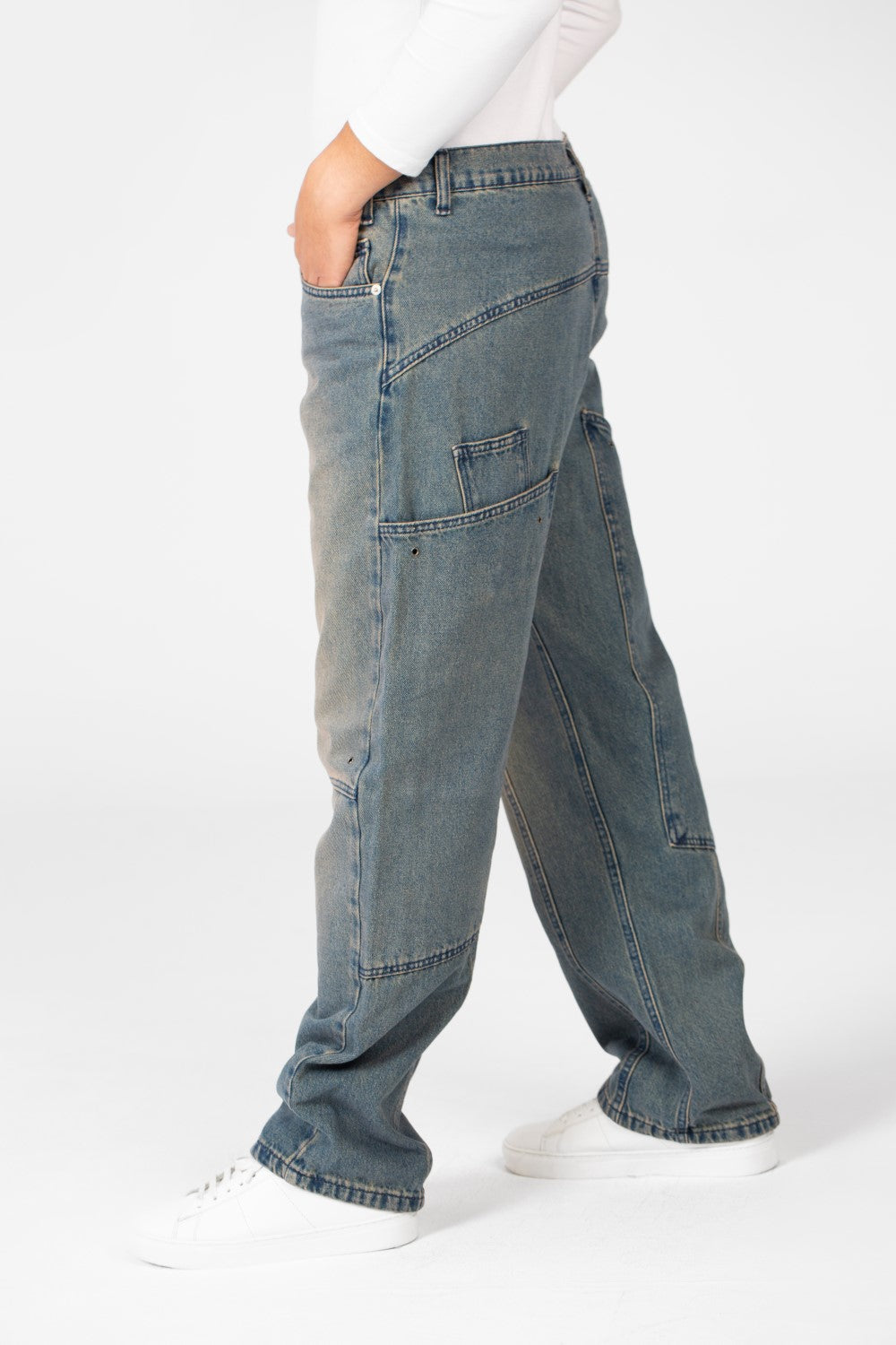 Men's Cargo Jeans Pants With A Modern Cut And Basic Details