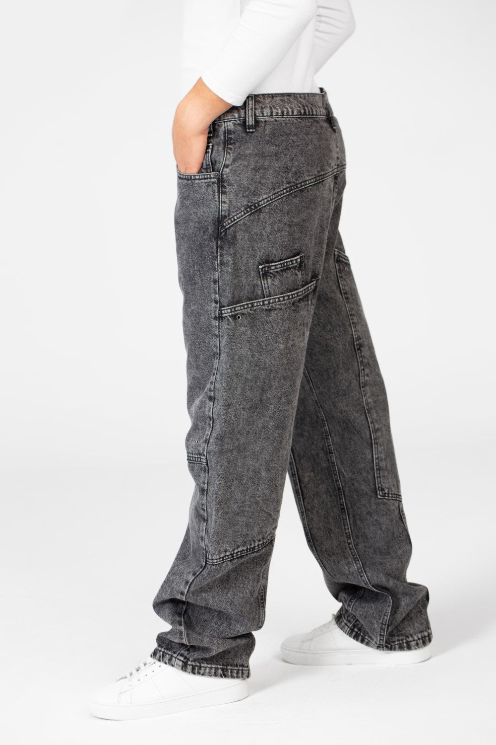Men's Cargo Jeans Pants With A Modern Cut And Basic Details