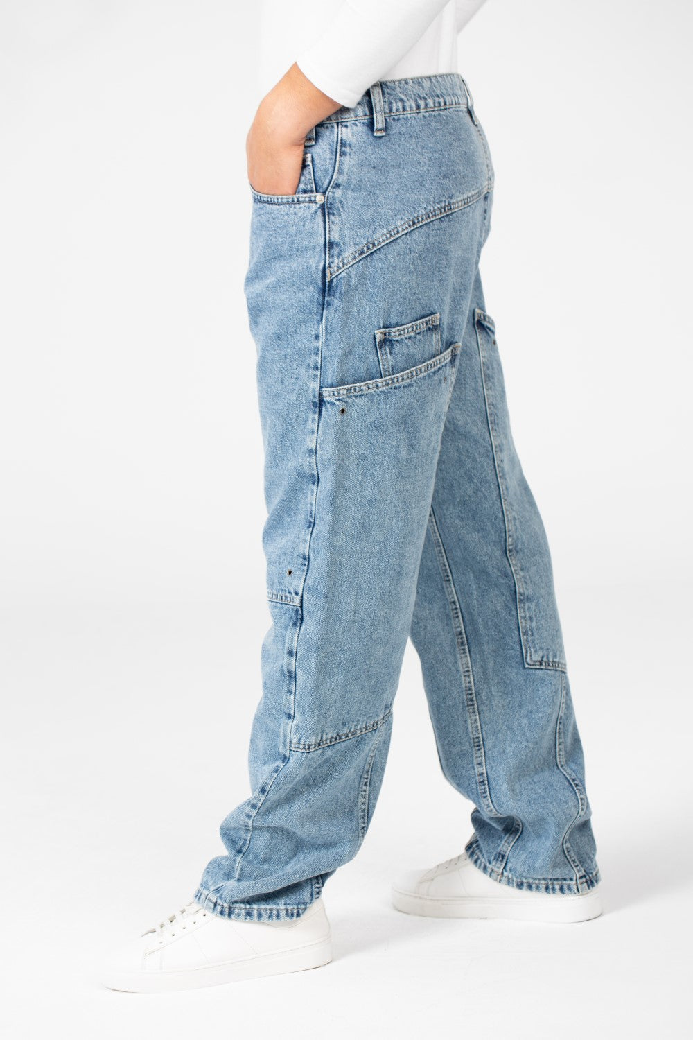 Men's Cargo Jeans Pants With A Modern Cut And Basic Details
