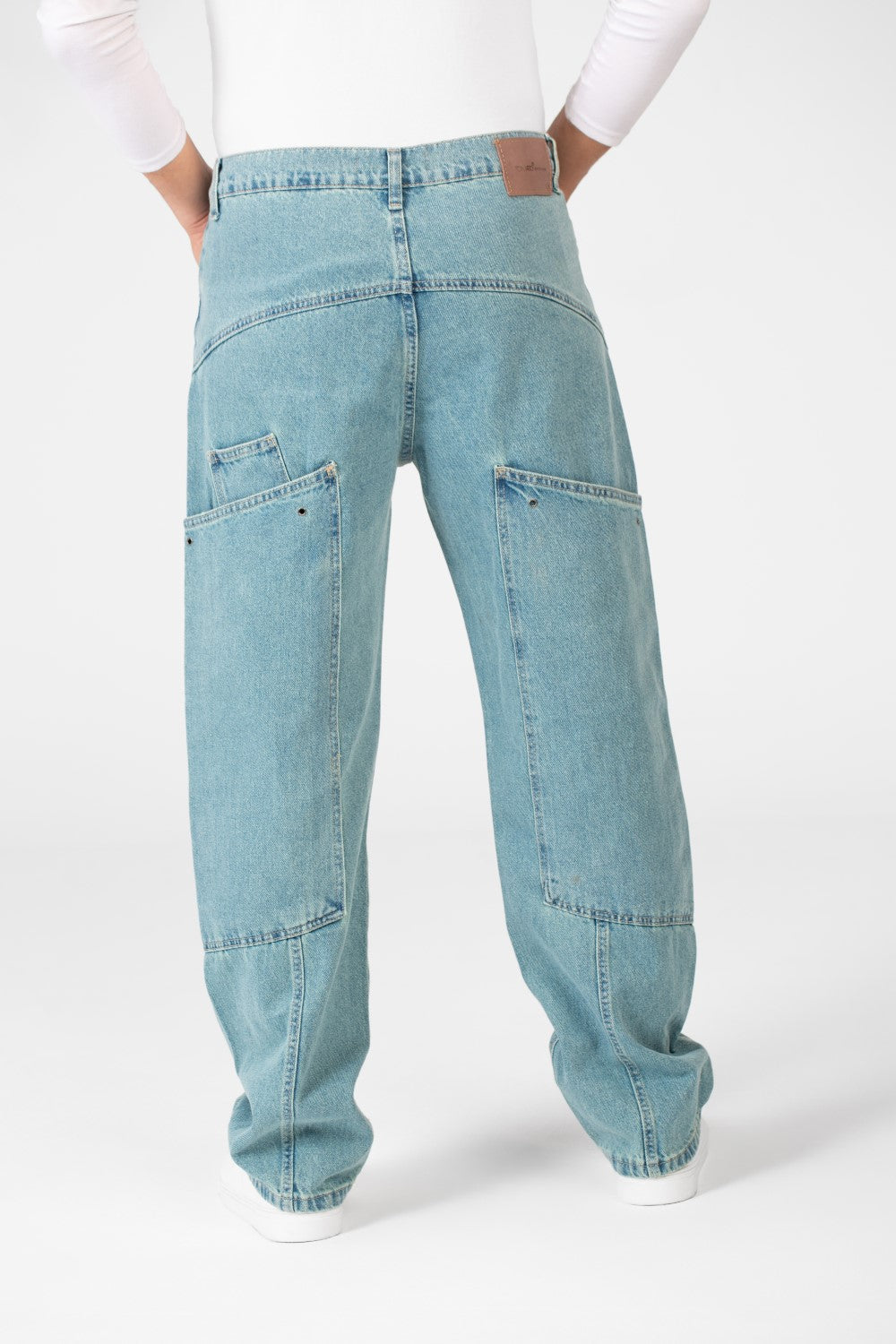 Men's Cargo Jeans Pants With A Modern Cut And Basic Details