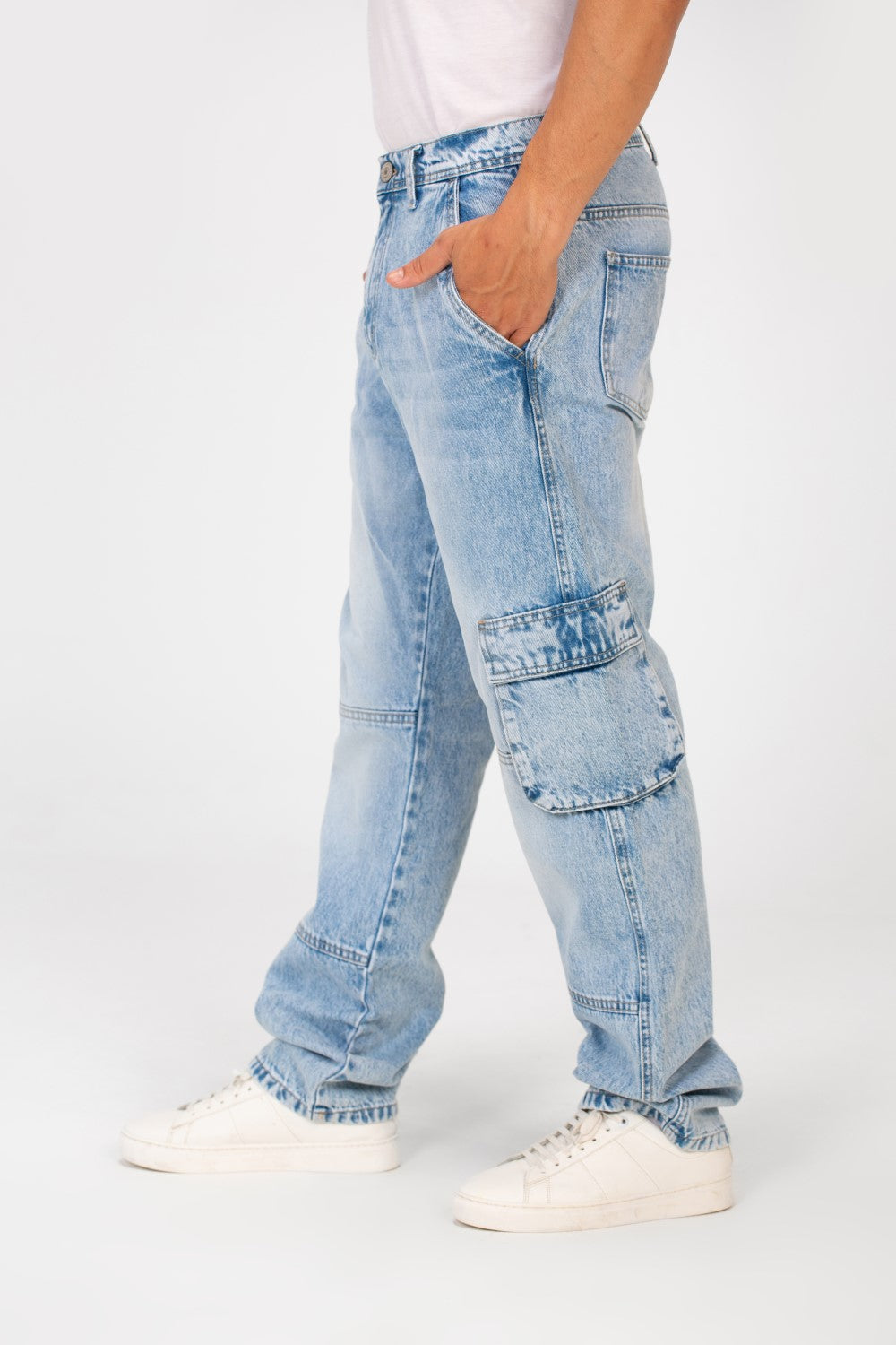 Men's Cargo Jeans Pants With A Modern Fit And Side Pockets