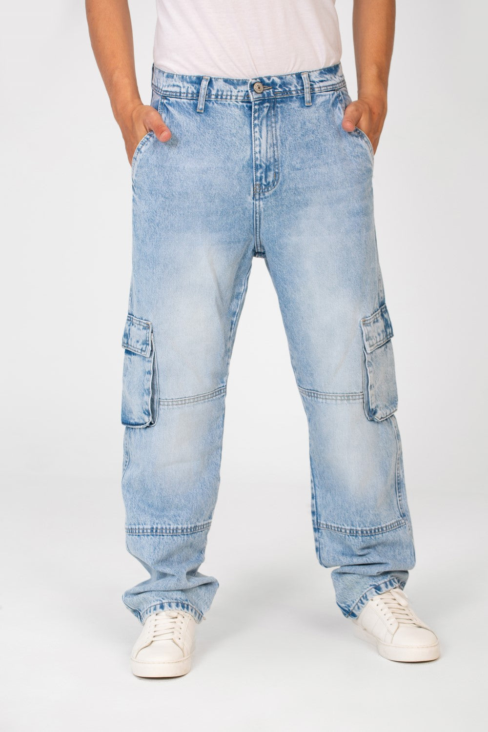 Men's Cargo Jeans Pants With A Modern Fit And Side Pockets