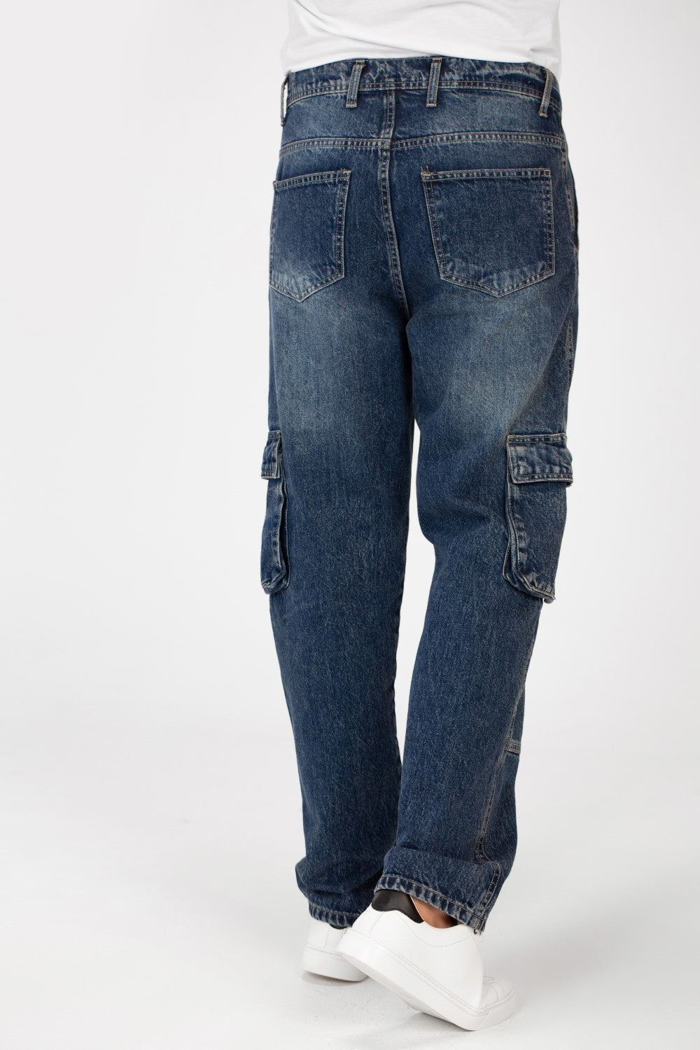 Men's Cargo Jeans Pants With A Modern Fit And Side Pockets