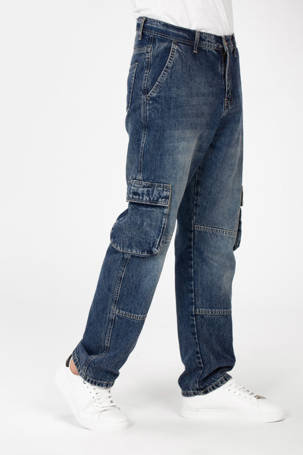 Men's Cargo Jeans Pants With A Modern Fit And Side Pockets