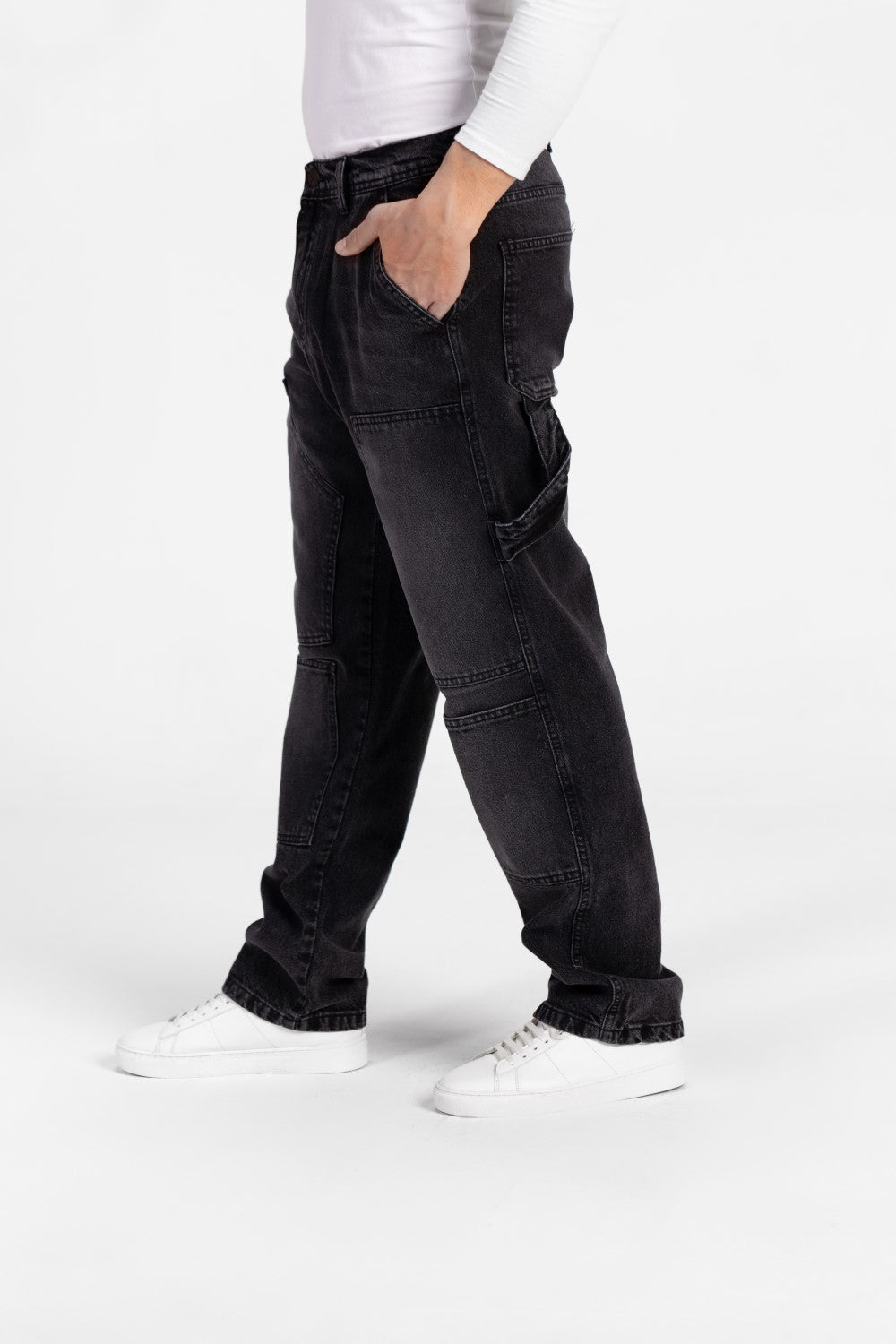Men's Front And Back Pockets Cargo Jeans Pants In Modern Cut
