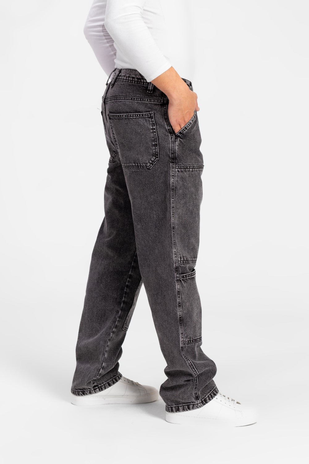 Men's Front And Back Pockets Cargo Jeans Pants In Modern Cut
