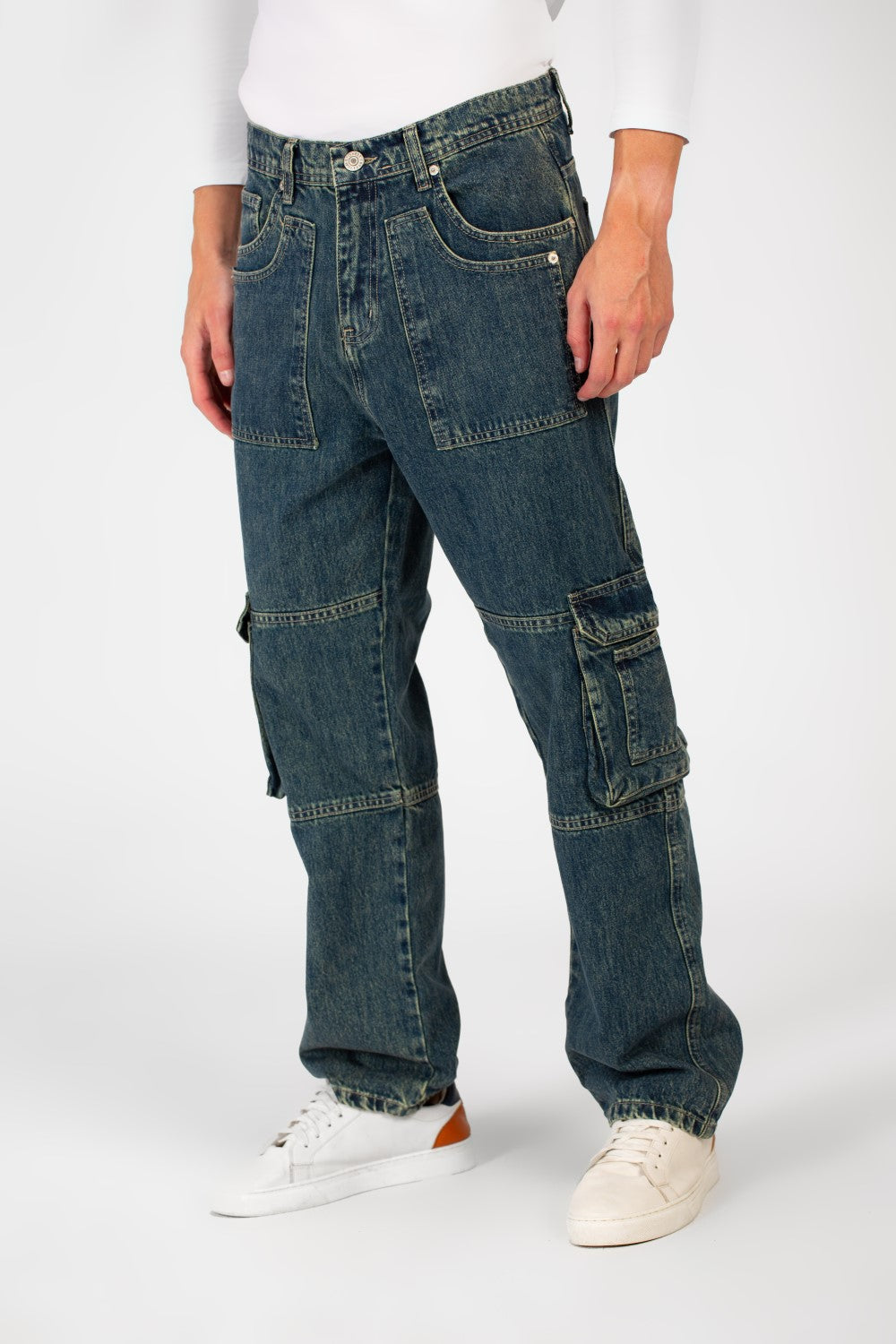 بنطلون جينز كارغو رجالي بتصميم عصري وجيوب