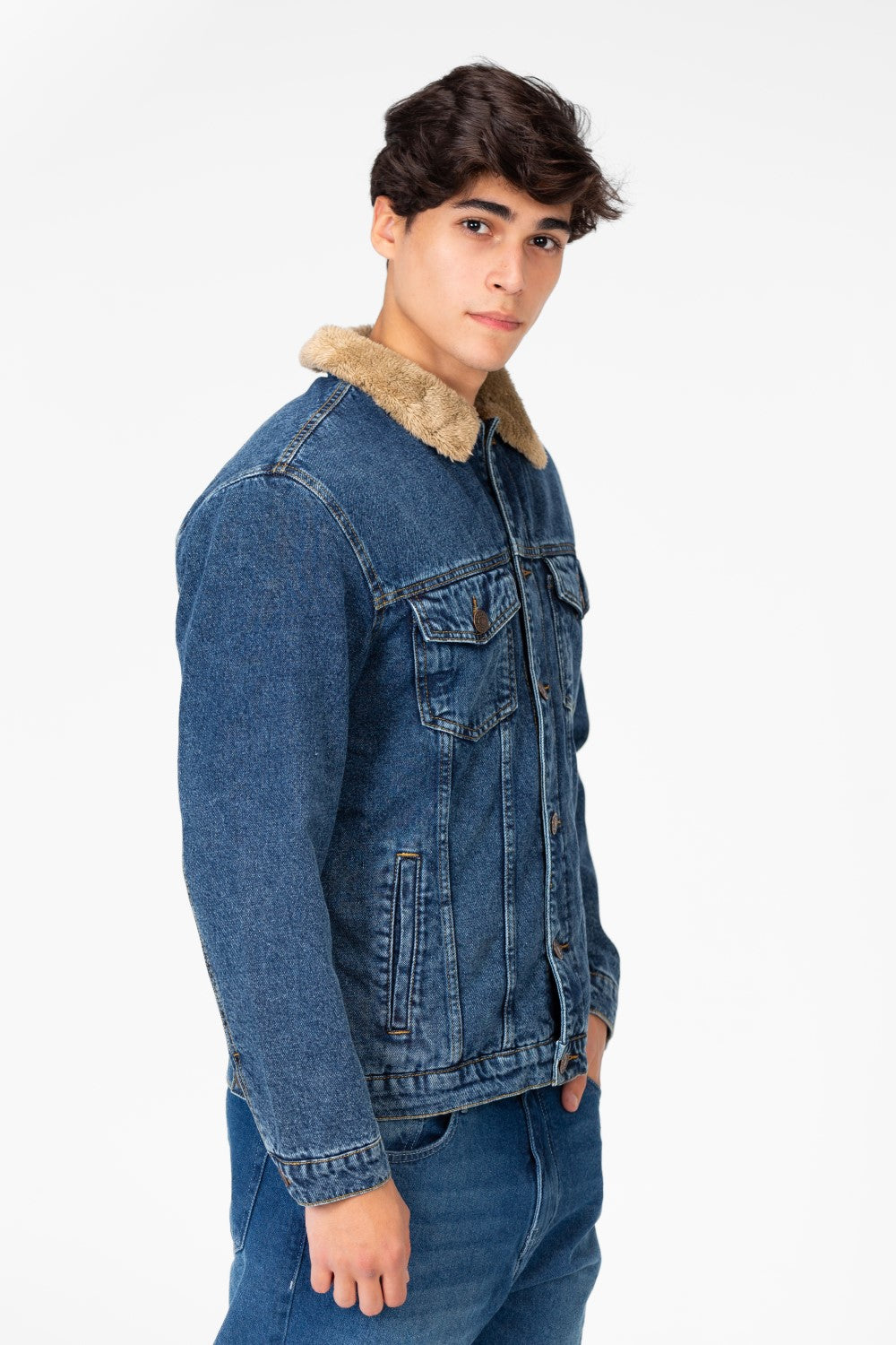 Men's Denim Fur Padded Jacket With Front Pockets And Long Sleeves
