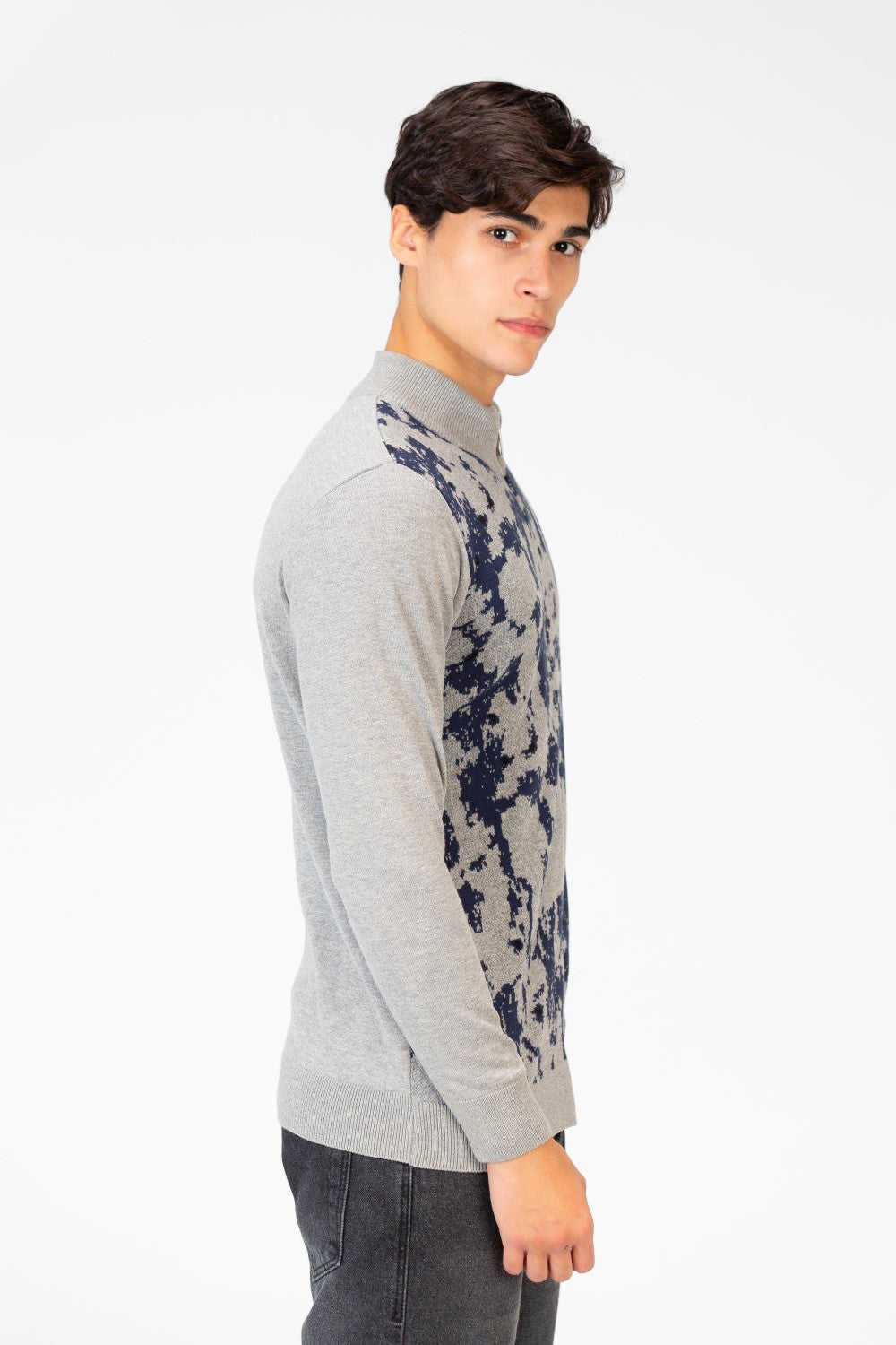 Men's Jakar Pullover With Full Front Print & Zip Up