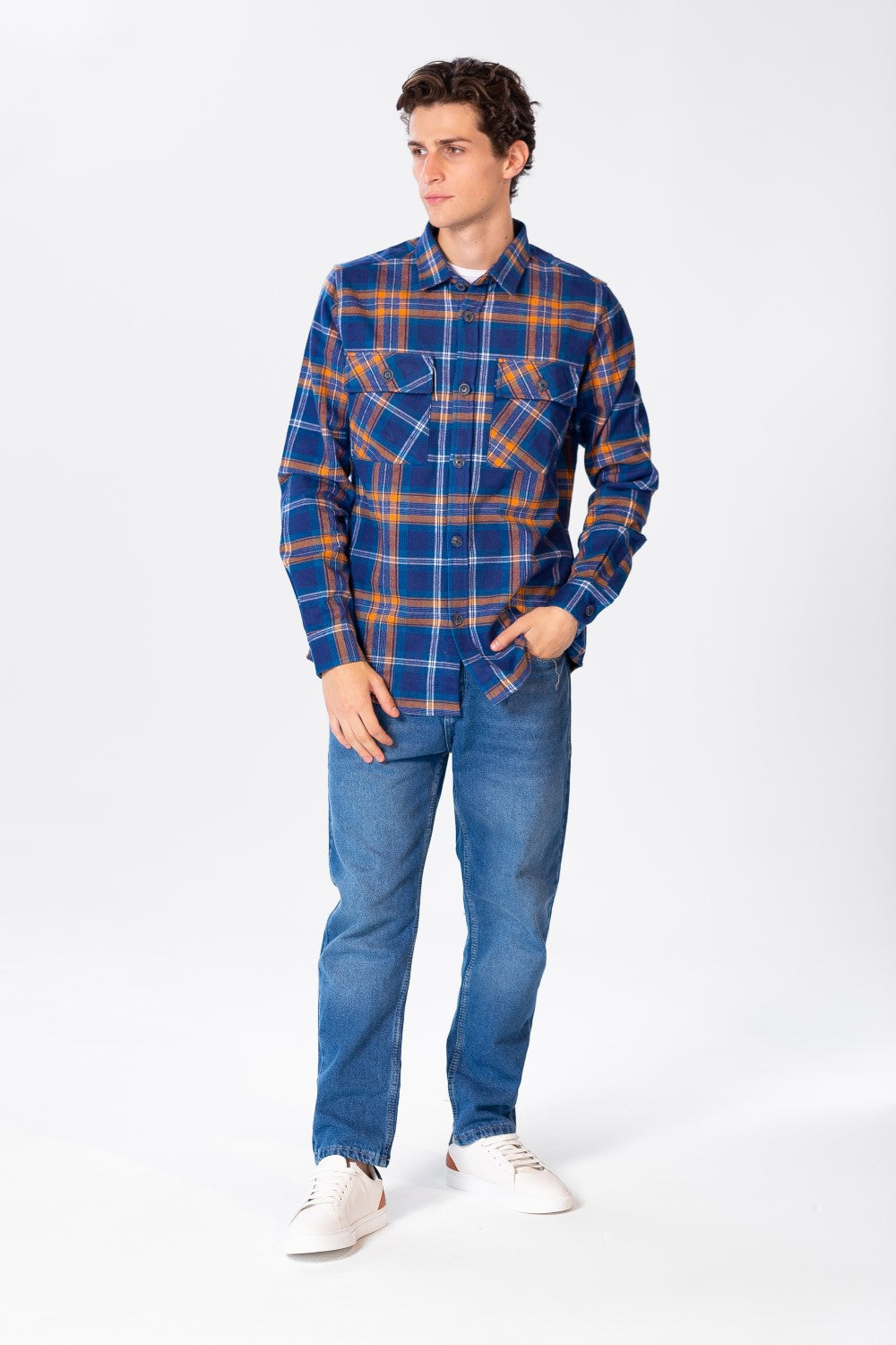 Men's Checked Shirt With Buttons And Pockets