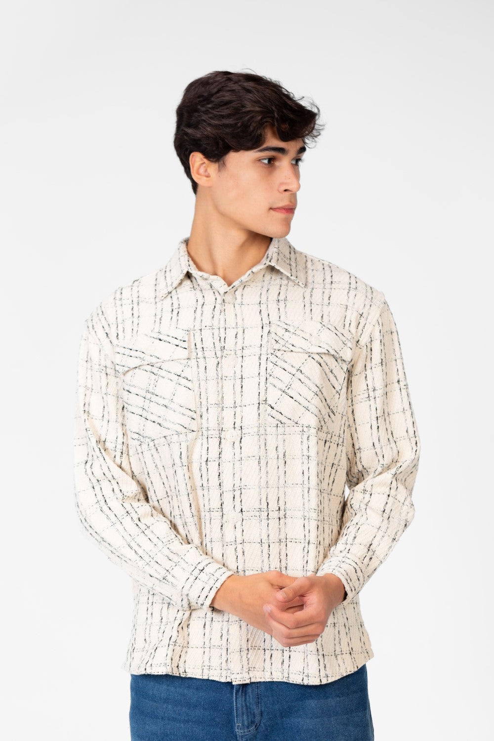 قميص رجالي منقوش بجيوب أمامية وأكمام طويلة