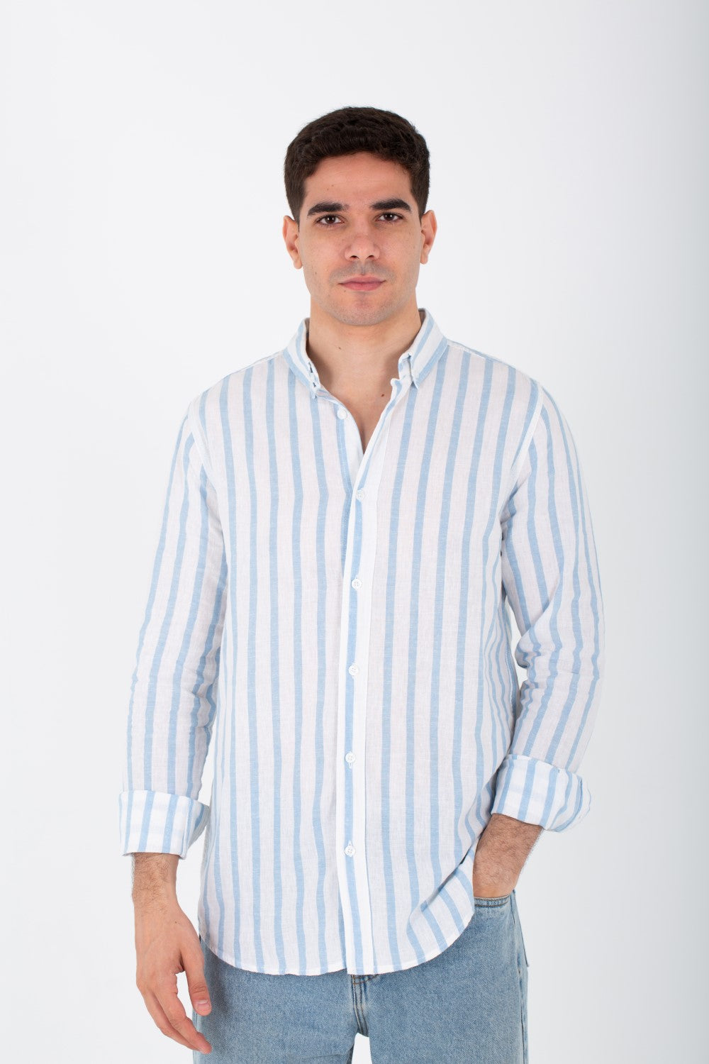 Mens Long Sleeved Striped Shirt In Comfortable Linen Material
