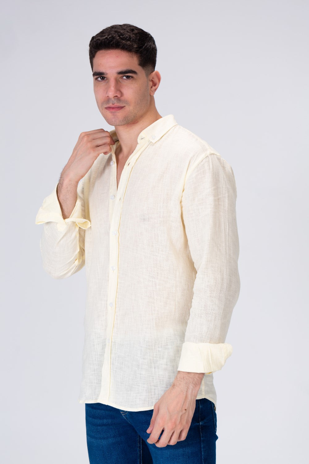 Mens Plain Fit Linen Shirt With Collar And Long Sleeves