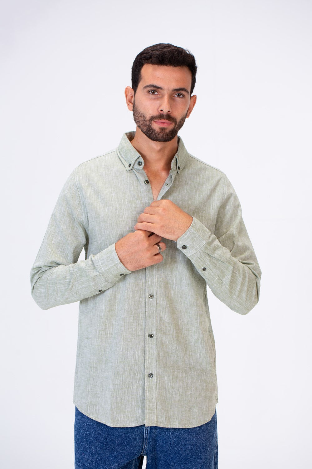 Men's Basic Slim Fit Long Sleeved Shirt In Comfortable Linen Material