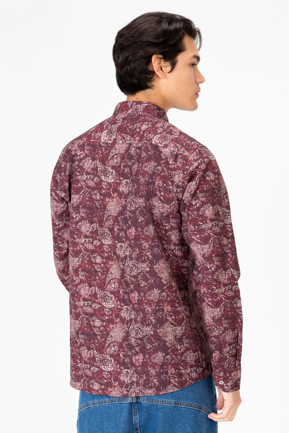 قميص رجالي من قماش البوبلين المطبوع بقصّة Slim Fit بأكمام نصفية