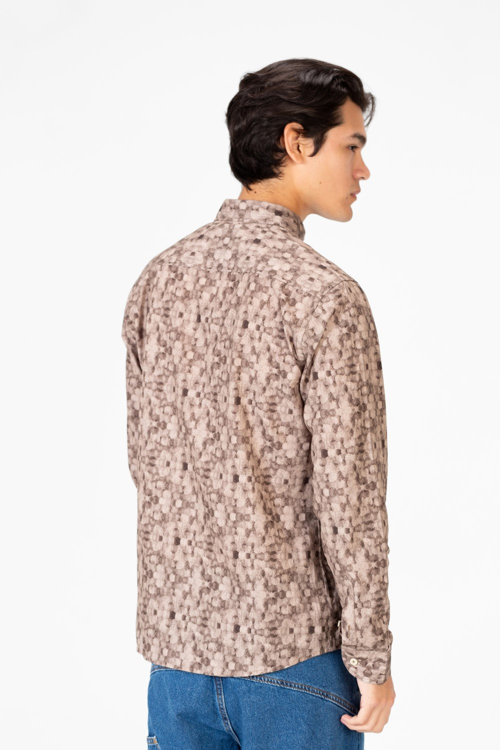 قميص جاكار رجالي مطبوع بقصّة Slim Fit وأكمام طويلة