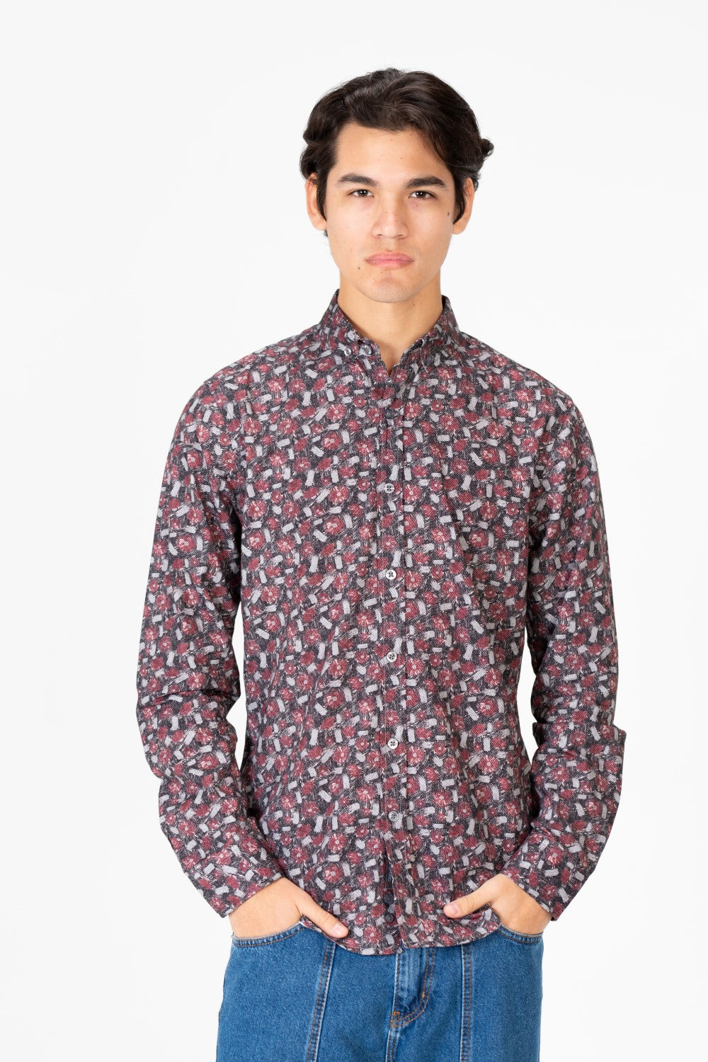 قميص رجالي من قماش البوبلين بقصّة Slim Fit بأكمام طويلة