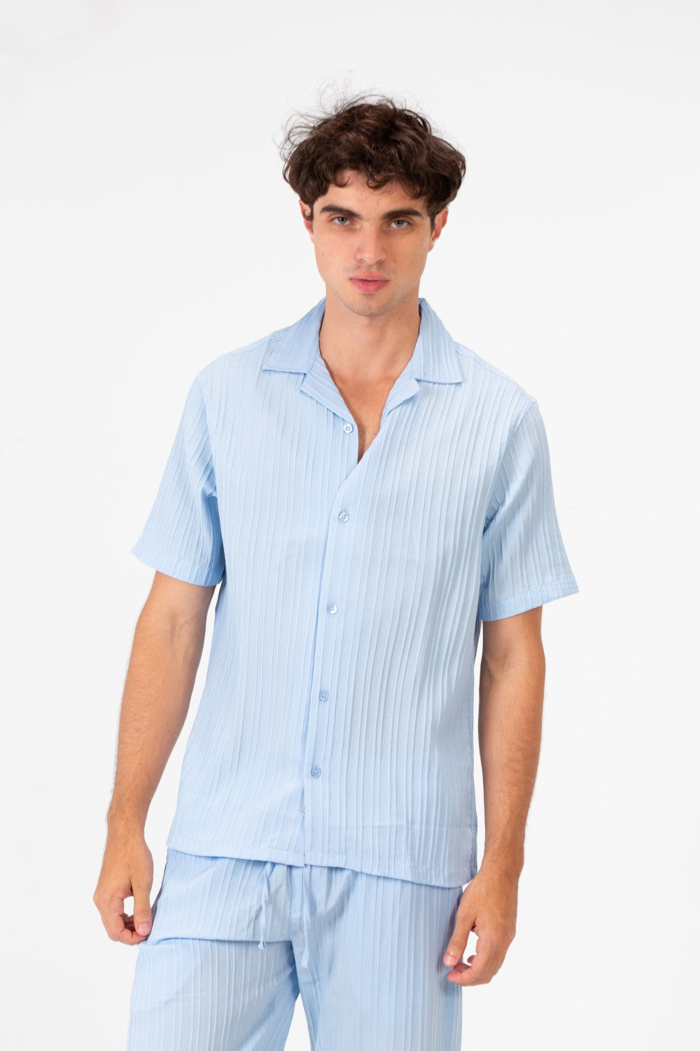 طقم ملابس رجالي من الكتان بقصّة Slim Fit قابل للتنفس، قميص وبنطال بأكمام قصيرة