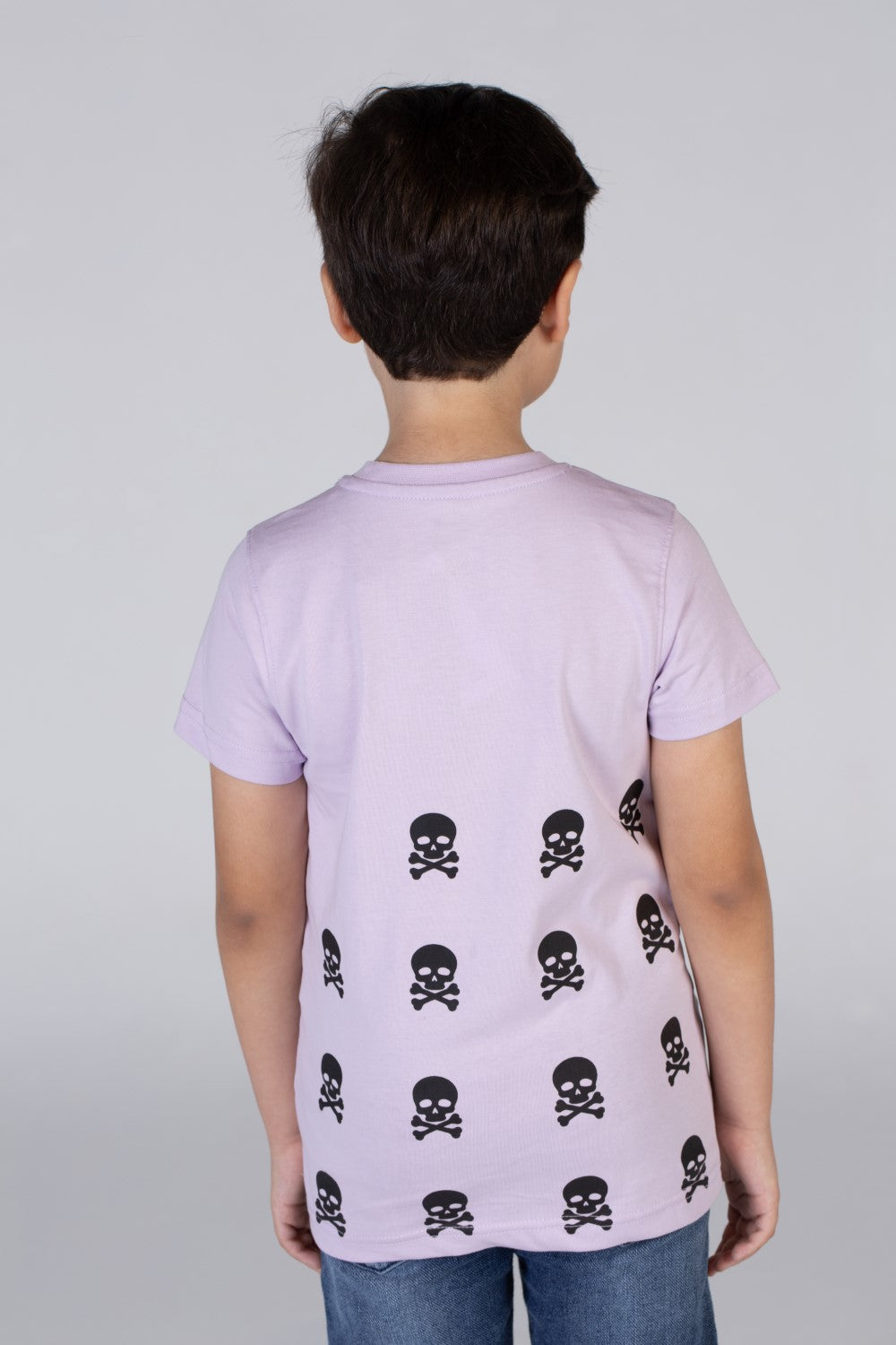 تي شيرت للأولاد مطبوع برقبة دائرية وقصّة عادية وأكمام قصيرة