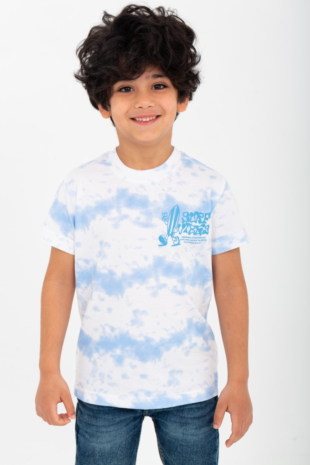 تي شيرت مطبوع للأولاد برقبة دائرية وأكمام قصيرة