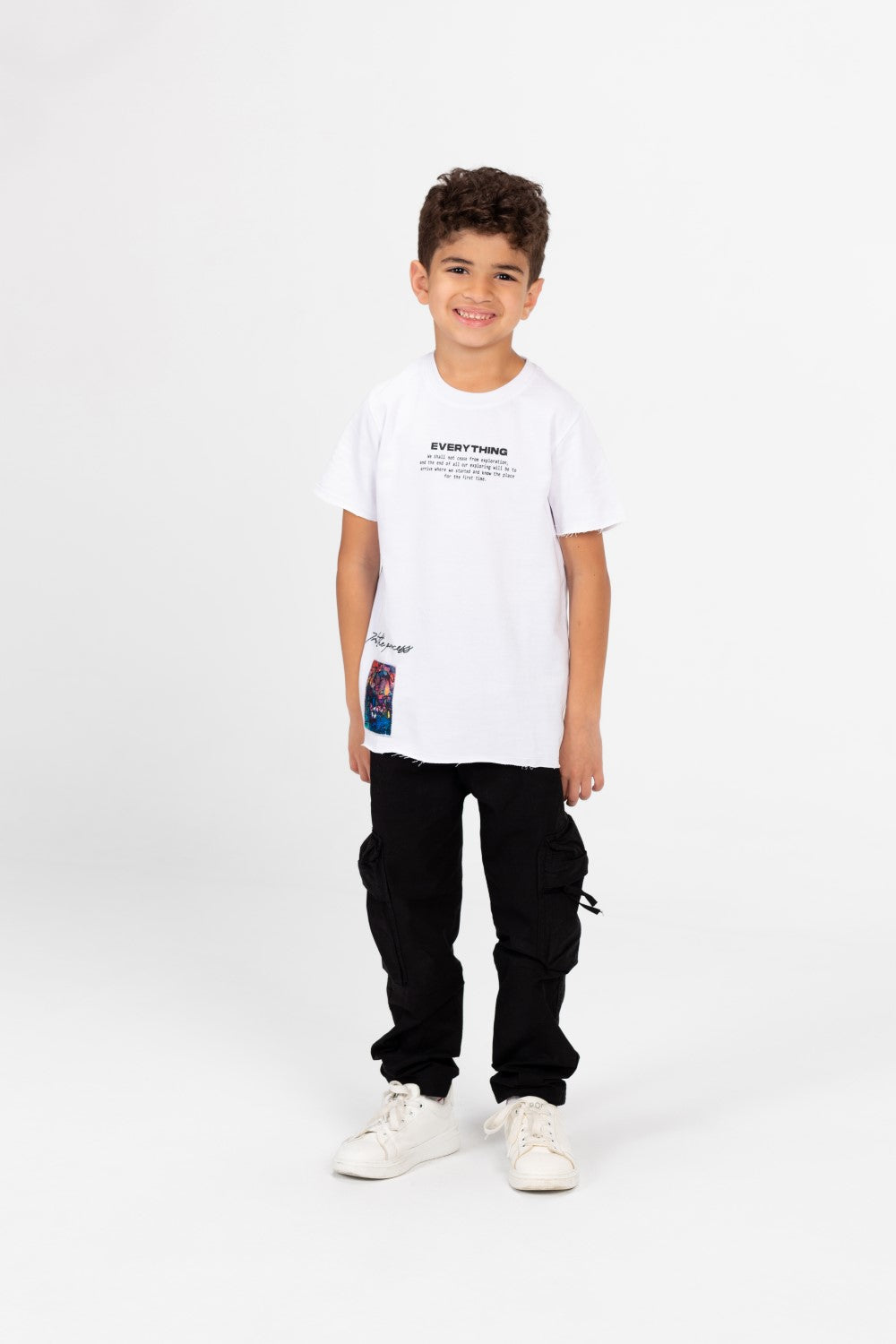 تي شيرت بأكمام قصيرة بطبعة جرافيكية للأولاد
