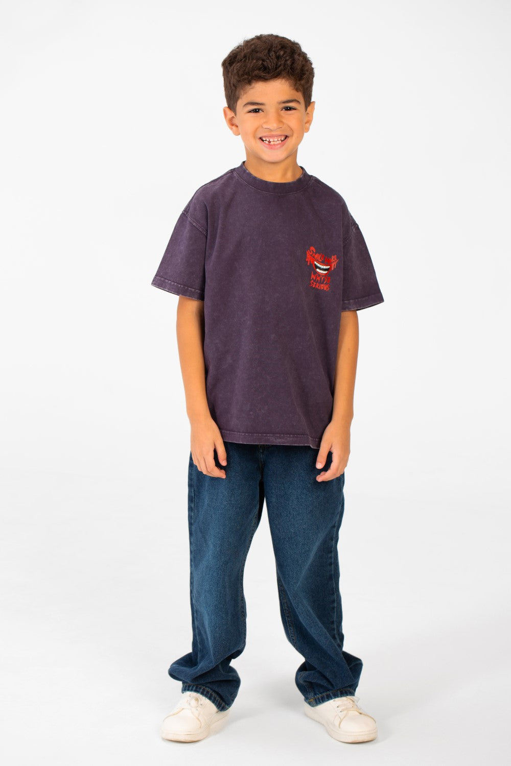 تي شيرت كبير الحجم مطبوع عليه نص مغسول للأولاد بأكمام قصيرة ورقبة دائرية