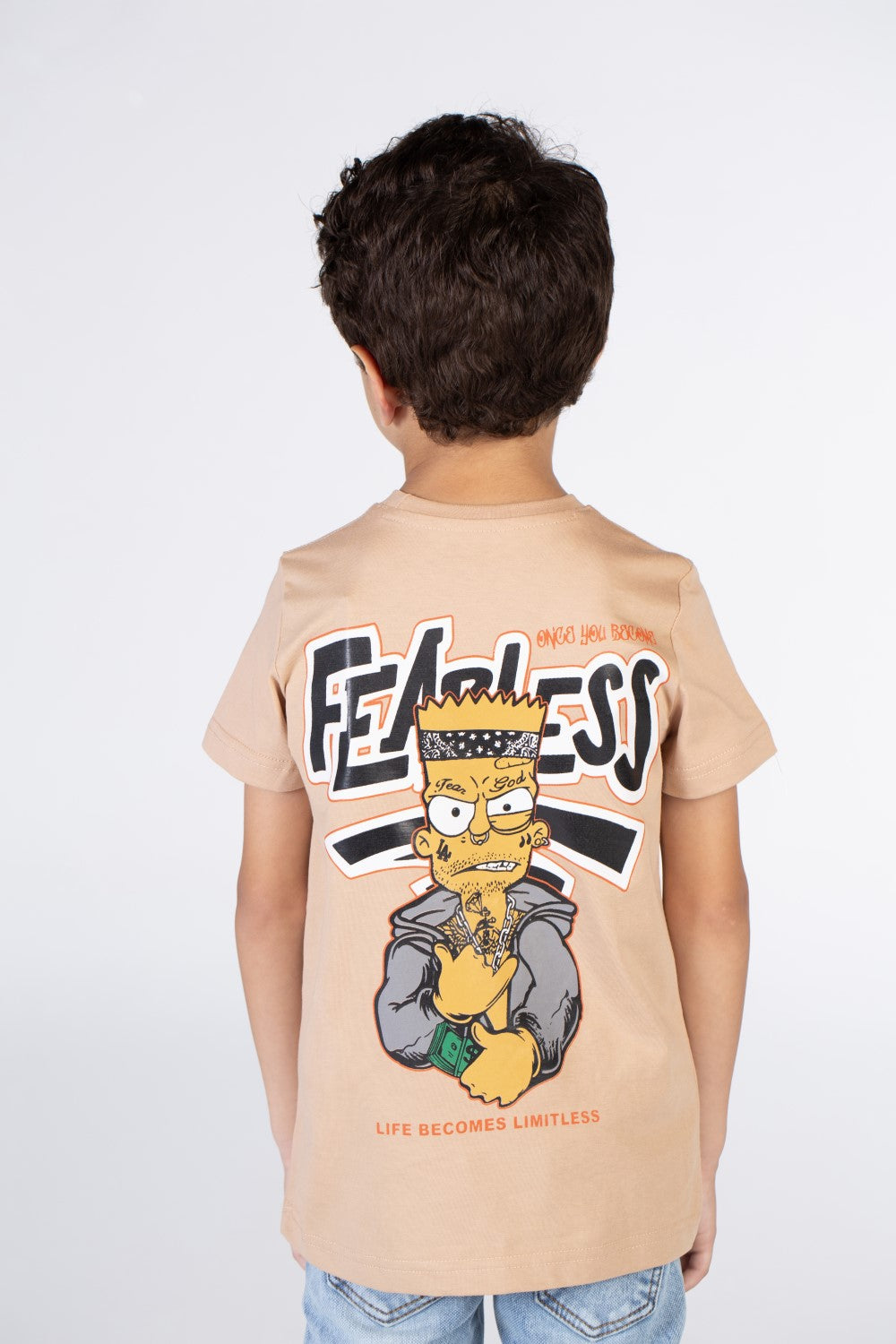 تي شيرت للأولاد بأكمام قصيرة وطبعة على الأمام والخلف