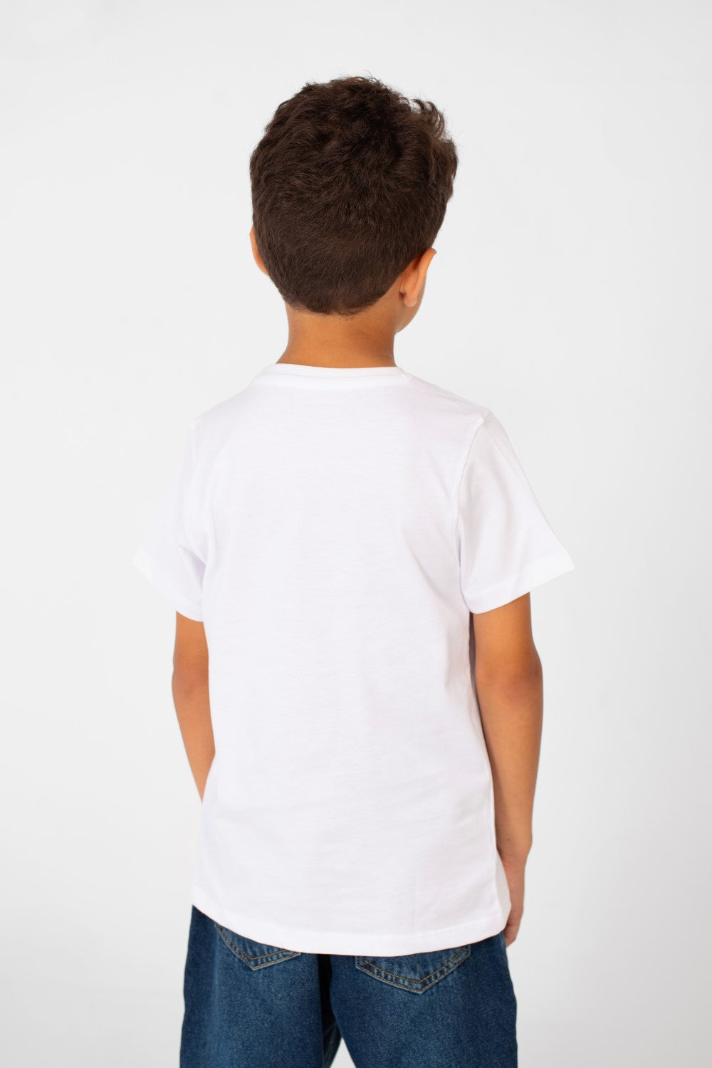 تي شيرت للأولاد بطبعة أمامية وأكمام قصيرة ورقبة دائرية