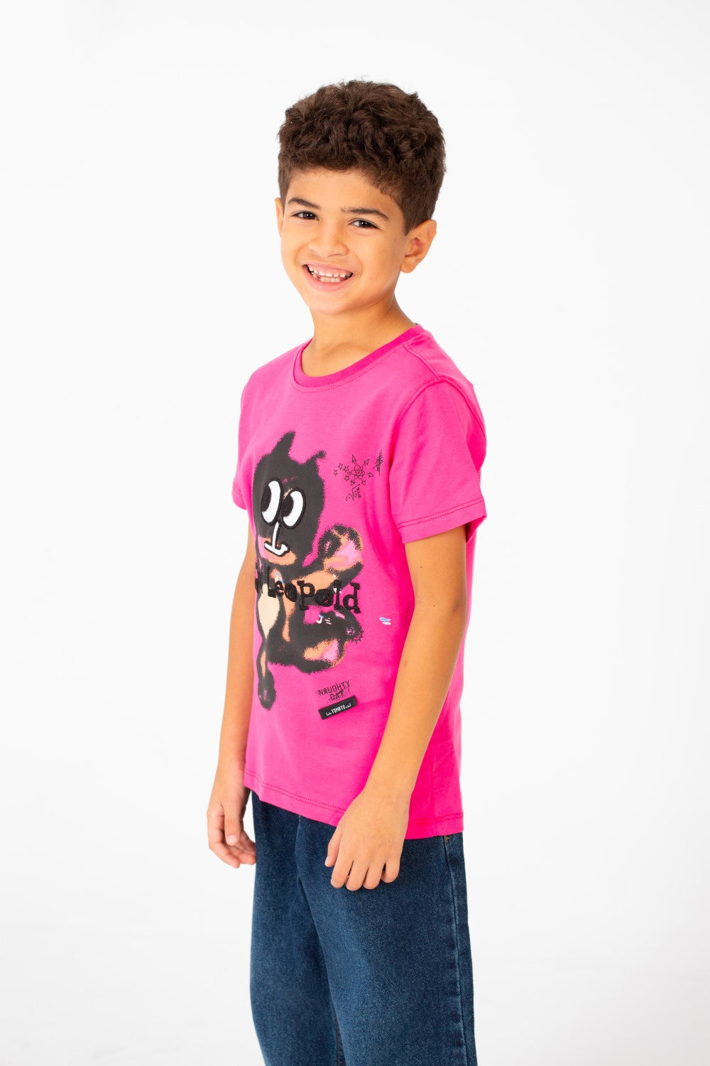 تي شيرت للأولاد بطبعة أمامية وأكمام قصيرة ورقبة دائرية