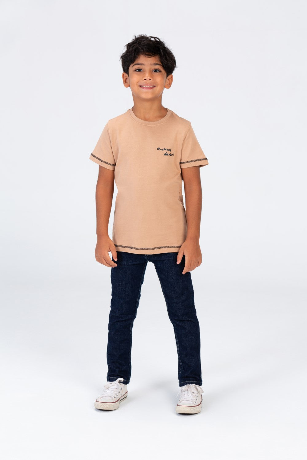 تي شيرت للأولاد بأكمام قصيرة ورقبة دائرية مصنوع من مادة ميلتون الصيفية