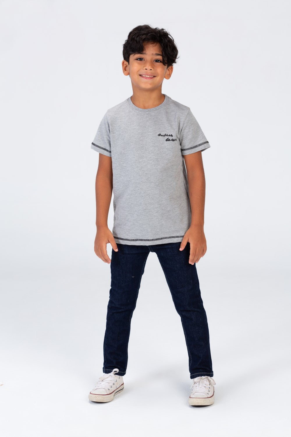 تي شيرت للأولاد بأكمام قصيرة ورقبة دائرية مصنوع من مادة ميلتون الصيفية