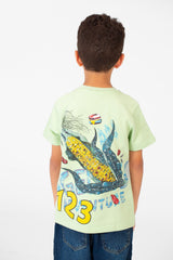 تي شيرت ميلتون عالي الجودة للأولاد بأكمام قصيرة ورقبة دائرية مطبوع عليه شعار ميلتون