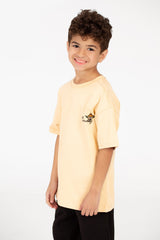 تي شيرت مطبوع برقبة دائرية للأولاد