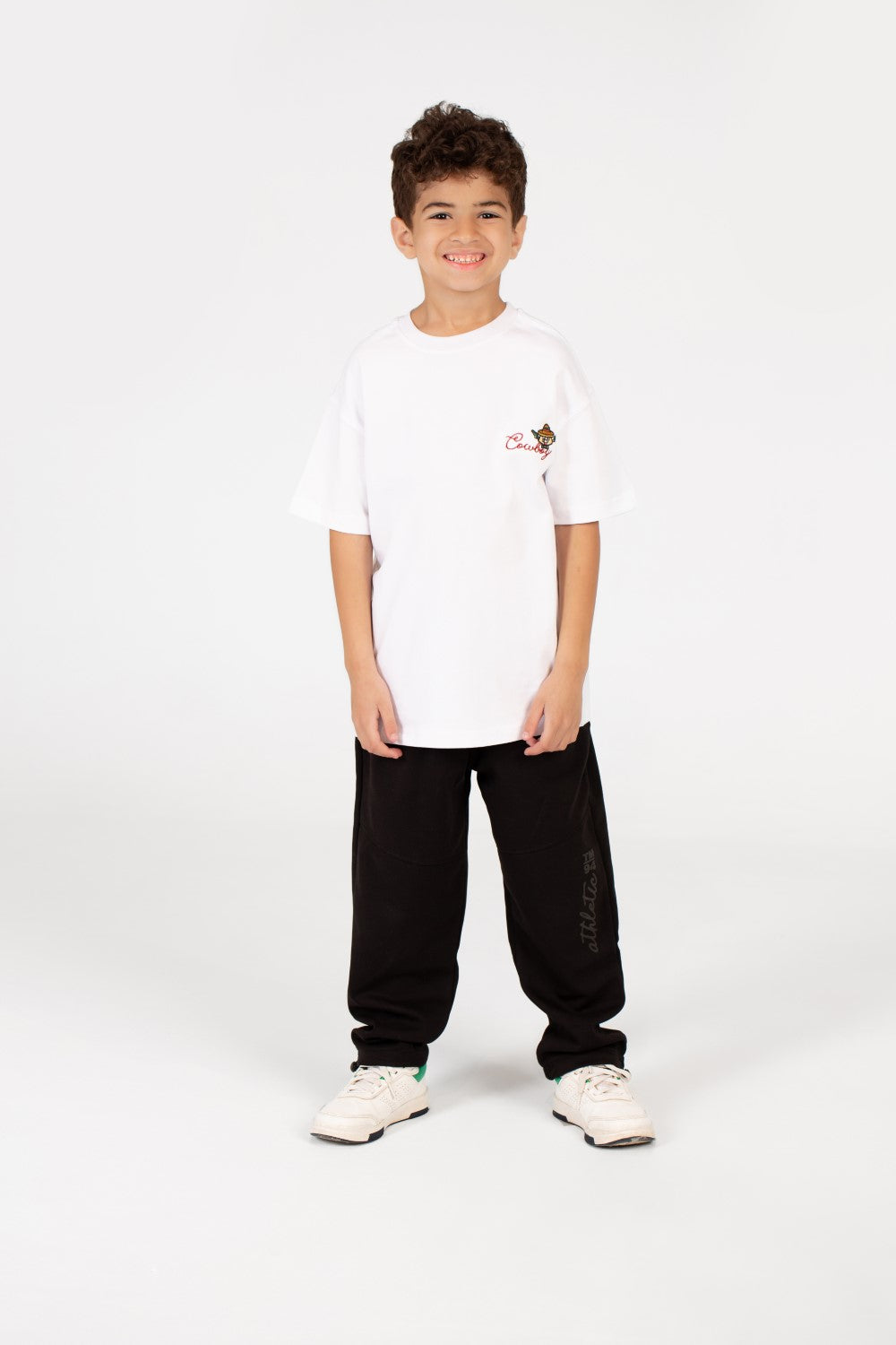 تي شيرت مطبوع برقبة دائرية للأولاد