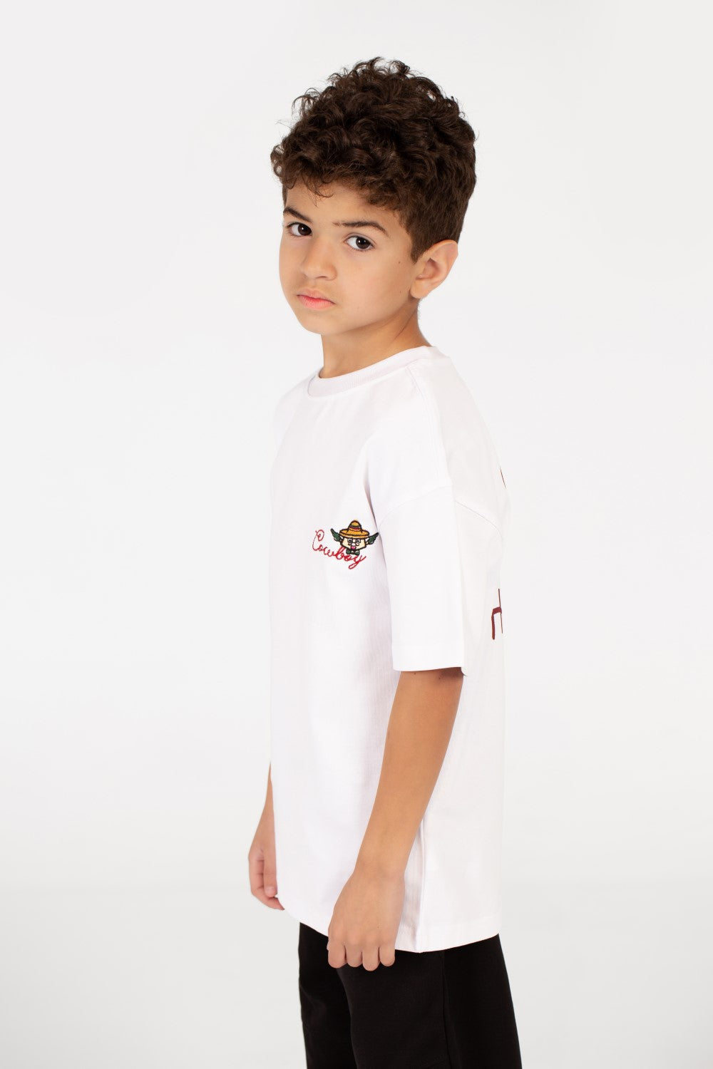تي شيرت مطبوع برقبة دائرية للأولاد
