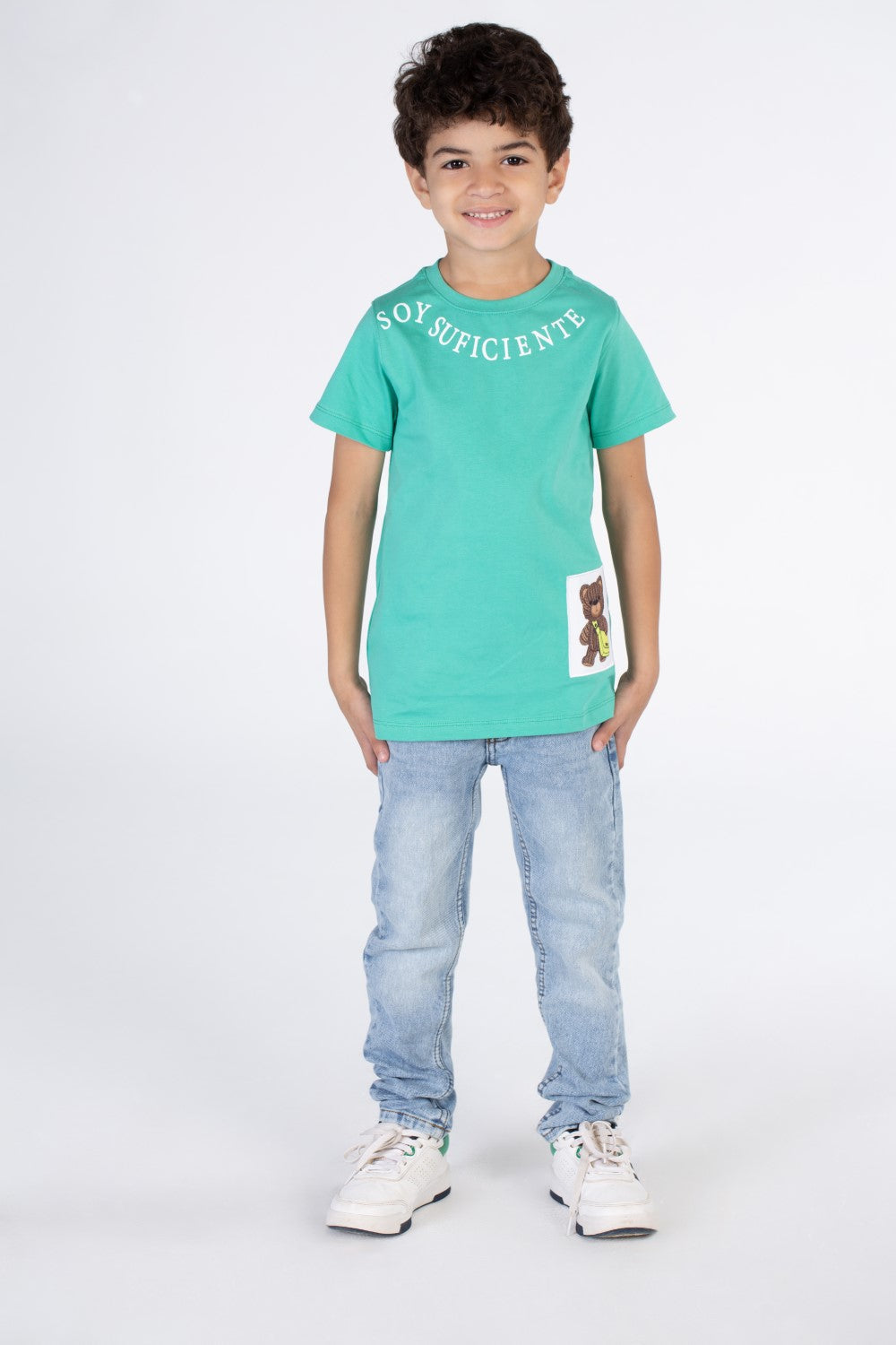 Boys Round T-shirt printed circle at the Neack and a bear at the bottom