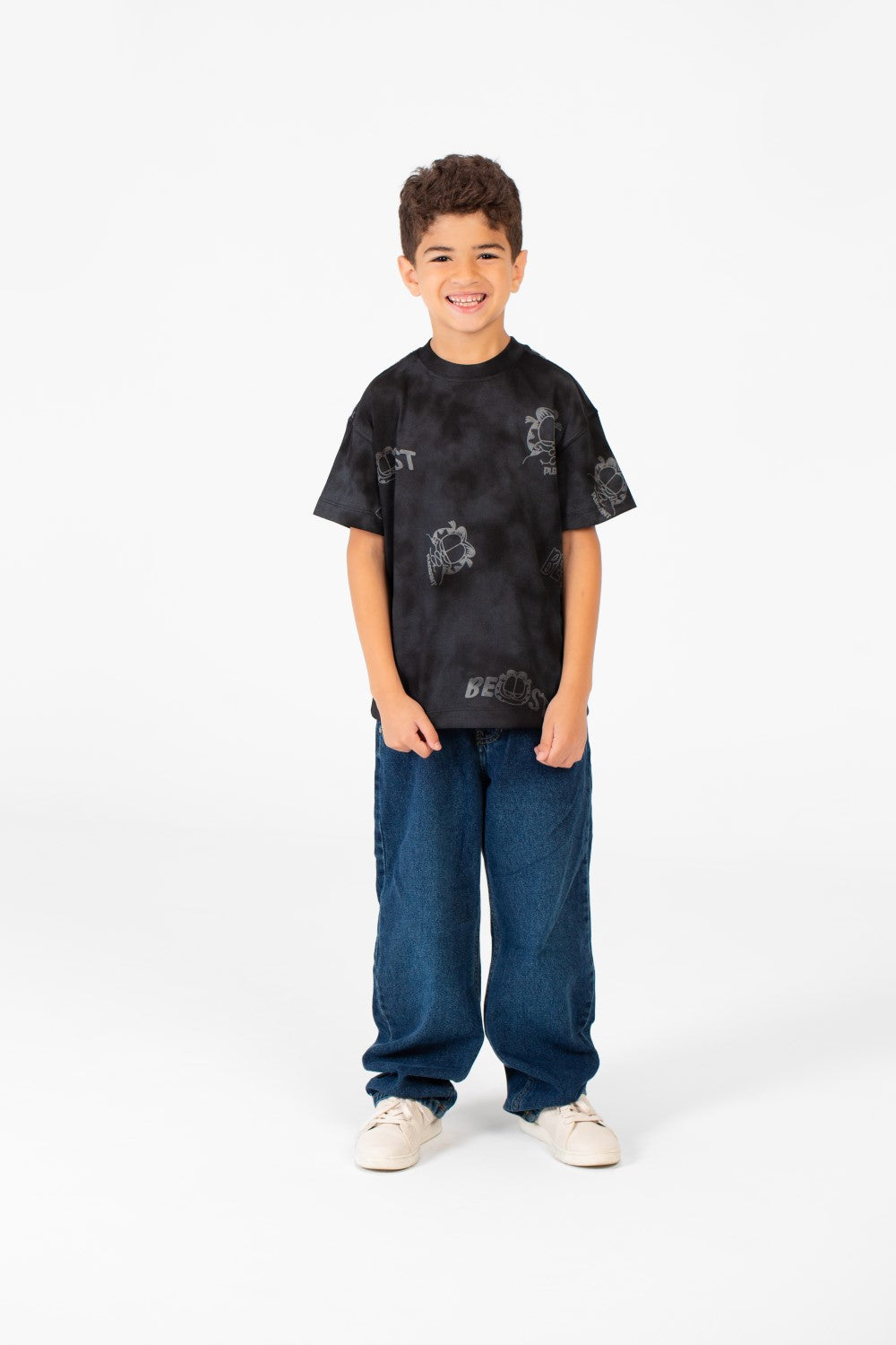 تي شيرت مطبوع بأكمام قصيرة ورقبة دائرية للأولاد