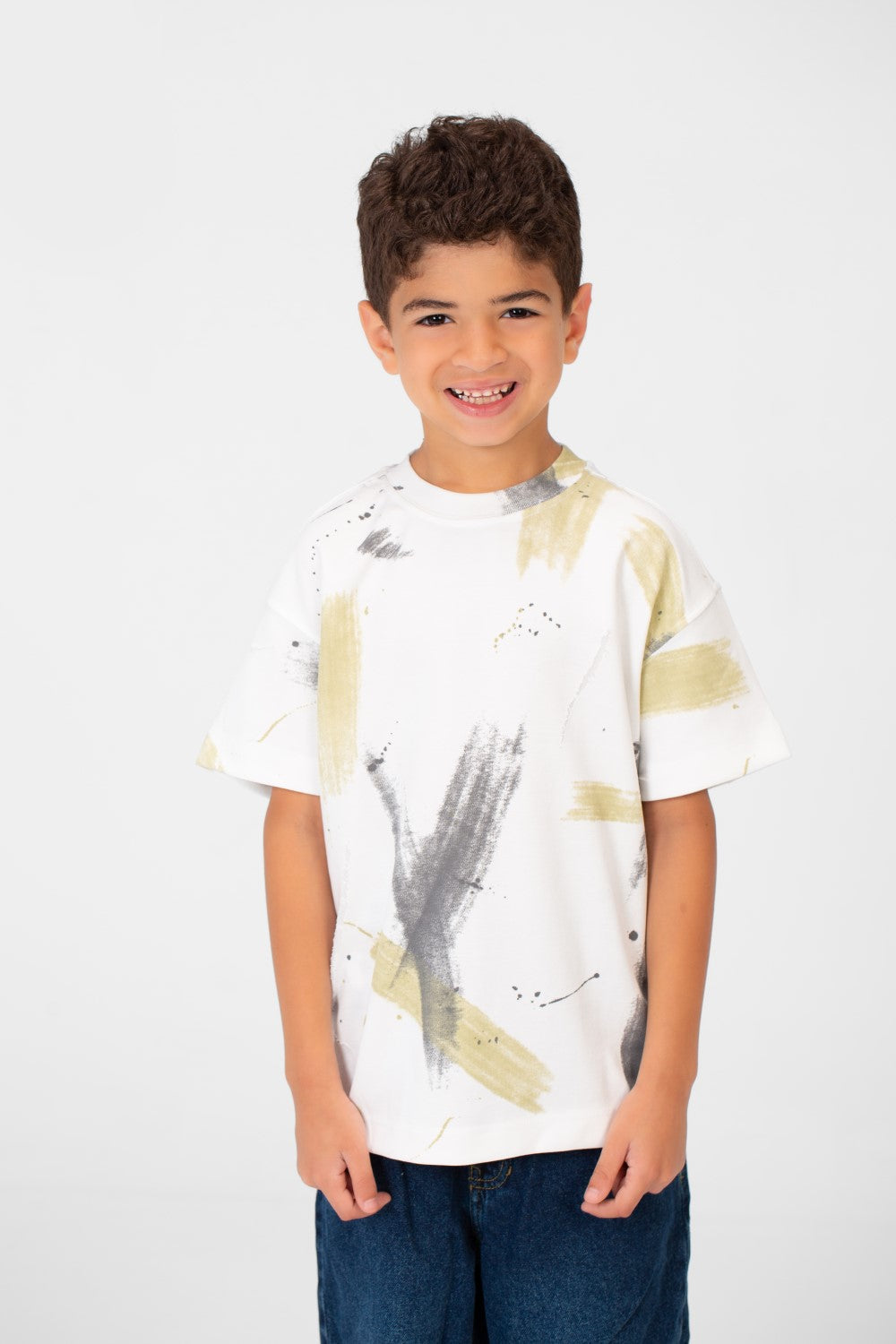 Boy's Modern Colorful Half Sleeve Round Neck T-shirt