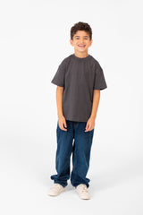 تي شيرت أساسي سادة كبير الحجم للأولاد برقبة دائرية وأكمام قصيرة