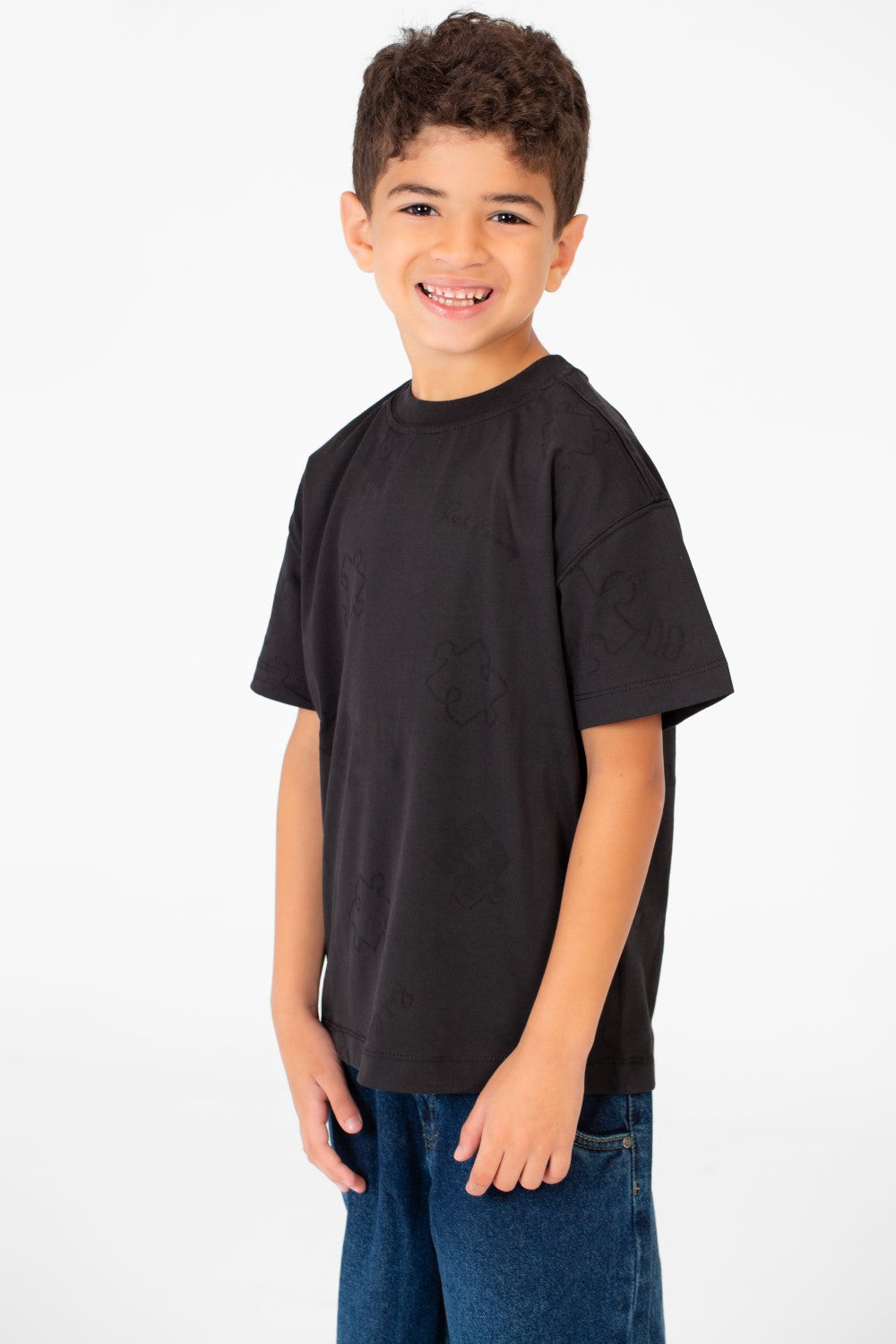 تي شيرت أساسي سادة كبير الحجم للأولاد برقبة دائرية وأكمام قصيرة